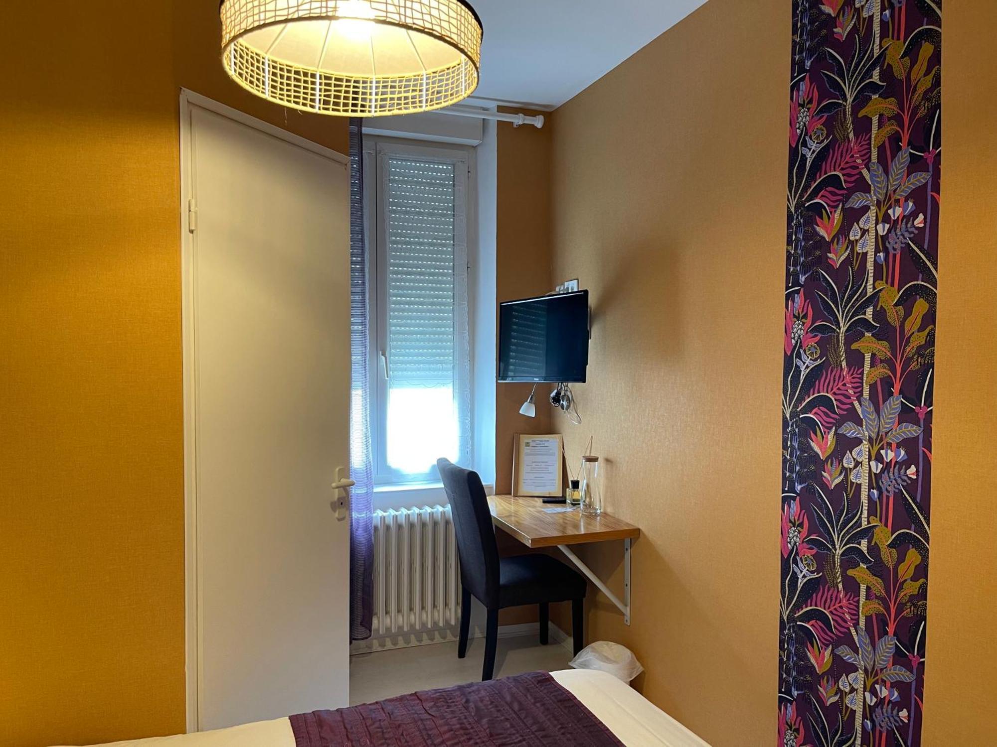 Logis Hotel Restaurant Cazes Arazat Laissac المظهر الخارجي الصورة